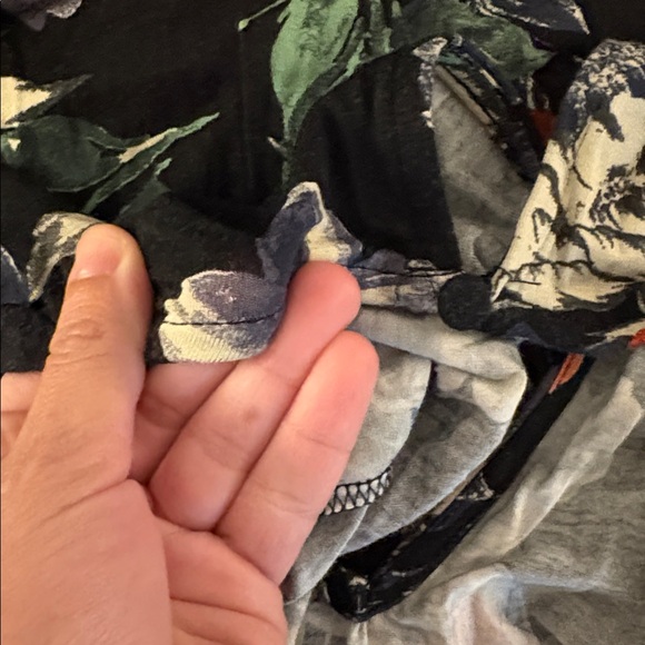 Torrid Culotte Jumpsuit in Super Soft Floral Black SZ 1X NWT - Picture 6 of 8